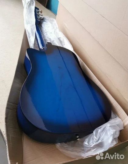 Гитара новая