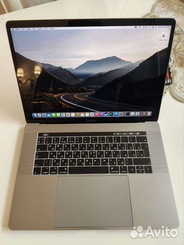 16 Apple MacBook Pro 2.3GHz Intel Core i9 16GB 1TB SSD 5500M 2019