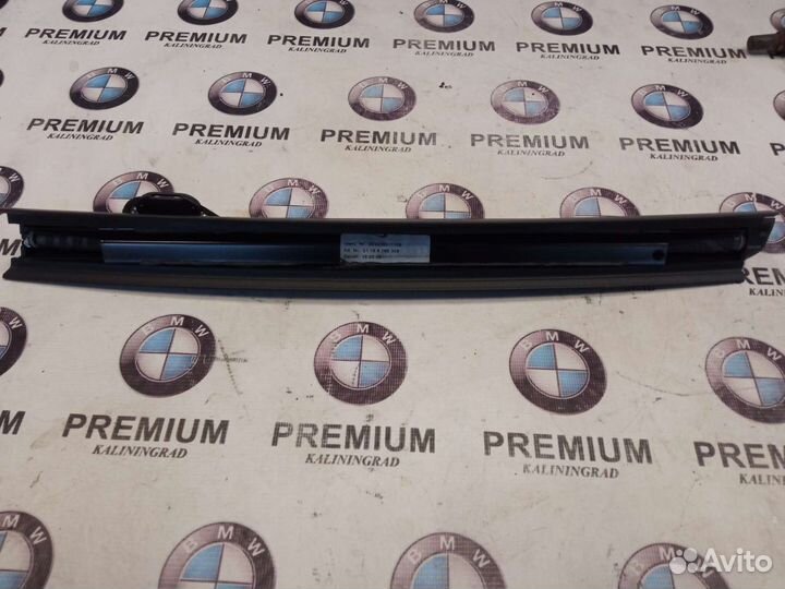 Солнецезащитная штора окна двери Правая задняя