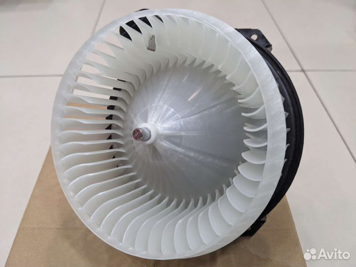 Мотор отопителя camry 07 / highlander 08 / venza