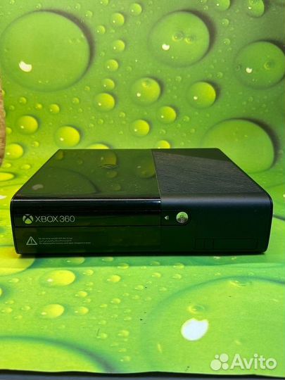 Microsoft Xbox 360 E 250 Gb