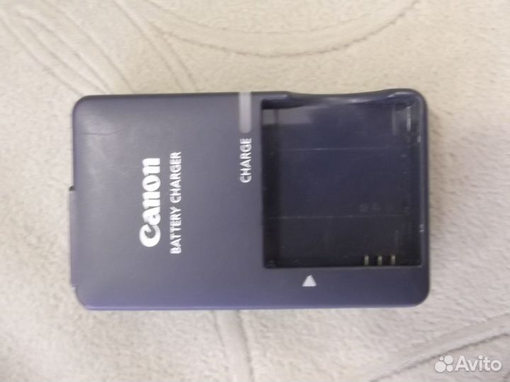 Зарядное устройство Canon CB-2LVE