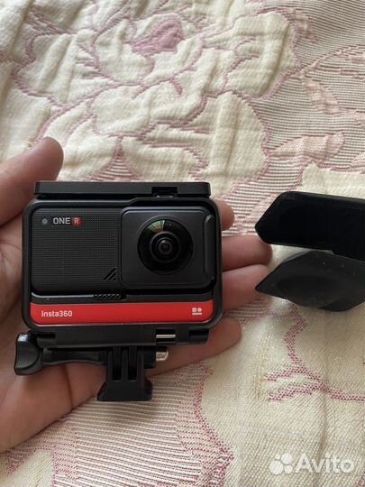 Insta360 One R