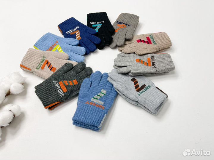 Перчатки демисезонные 7-9 лет для мальчика новые