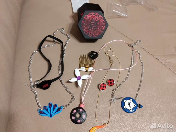 Талисманы леди баг (9шт) в шкатулке