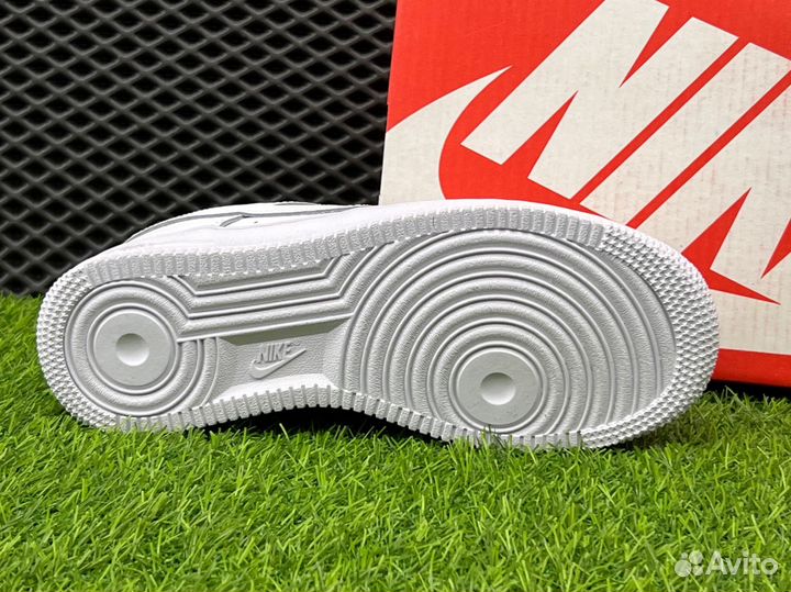Кроссовки nike air force 1 белые