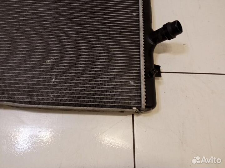 Радиатор охлаждения двигателя Audi TT 8J3