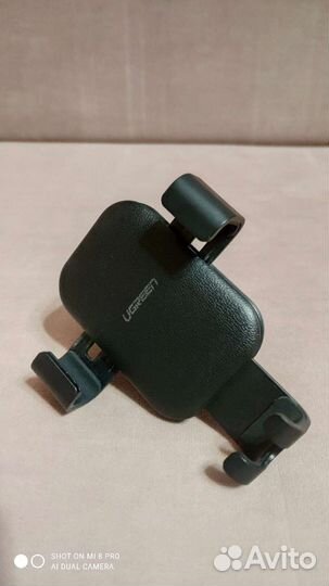 Держатель для телефона с беспроводной зарядкой