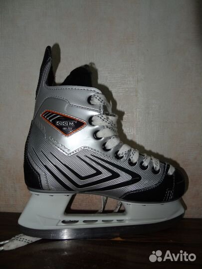 Коньки хоккейные 35