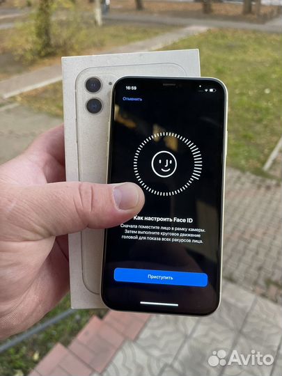 iPhone 11, 64 ГБ