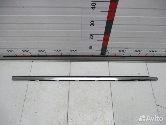 Уплотнитель стекла двери передней правой Kia Quoris KH