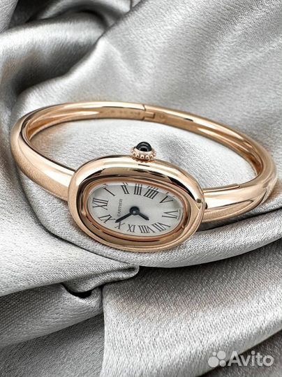 Золотые часы женские Cartier baignoire 750