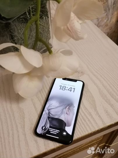iPhone Xs, 64 ГБ