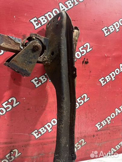 Балка продольная под двс Toyota Avensis T250 2.0