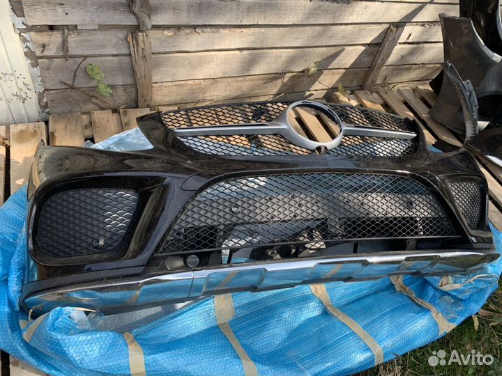 Бампер на мерседес