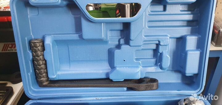 Гайковерт ручной 1