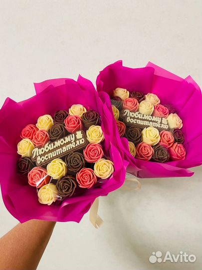 Букет из шоколадных роз на выпускной