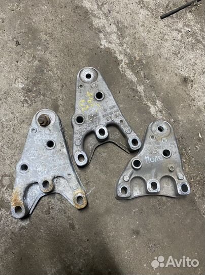 Кронштейн подушки двигателя фольксваген поло фабия