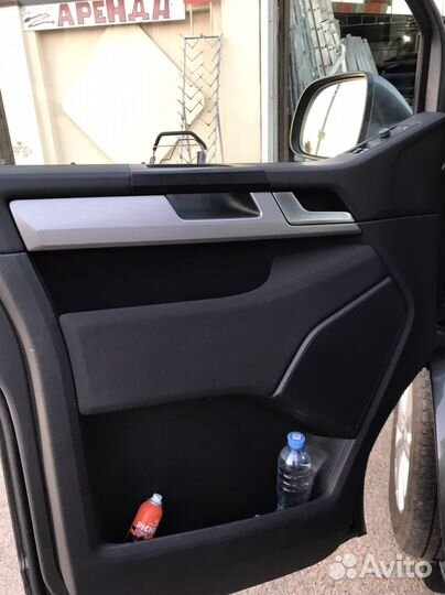 Volkswagen Multivan 2.0 AMT, 2017, 132 000 км