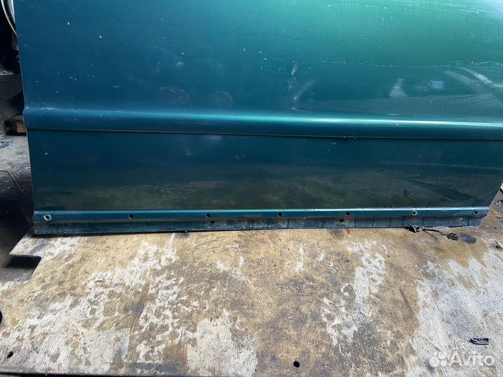 Дверь передняя правая Volkswagen passat b5