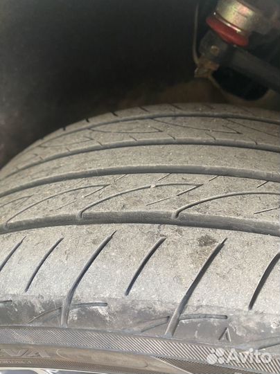 Yokohama Advan Fleva V701 195/45 R16