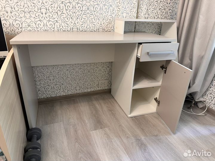 Компьютерный рабочий стол