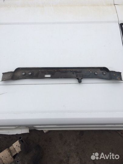 Балка интеркуллера Форд транзит