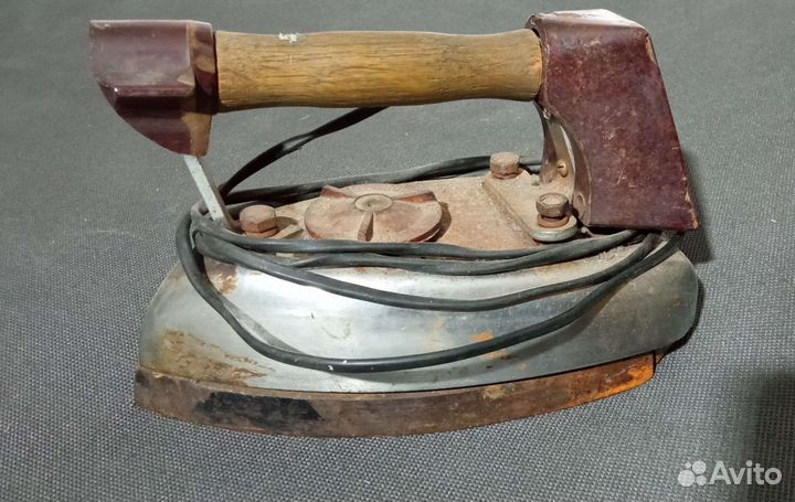 Утюг старинный чугунный СССР 50-е годы