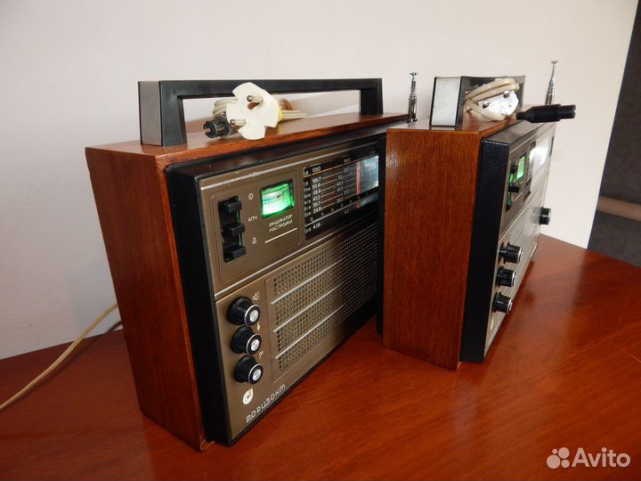 Советский радиоприемник Океан 214 с FM