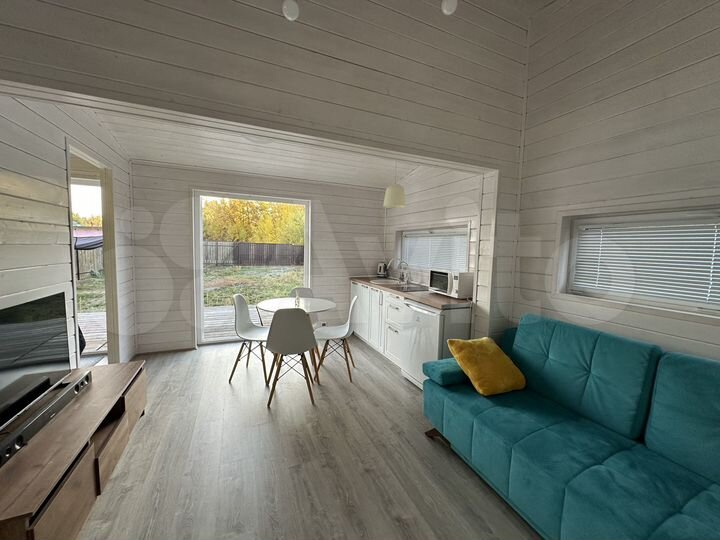 Дом 30 м² на участке 8 сот.