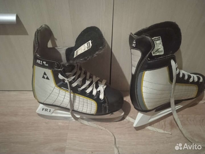 Коньки хоккейные fischer