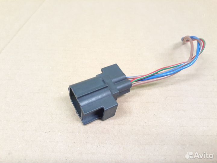 Разъем Mercedes W204 M271 4 пина