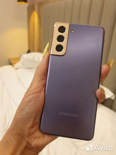 Телефон Samsung galaxy s21