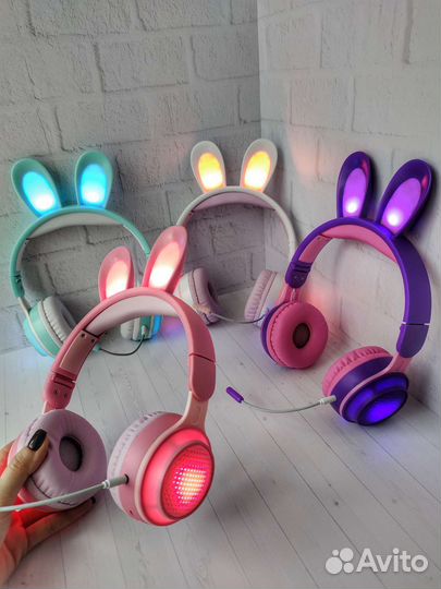 Беспроводные наушники с ушками микрофон