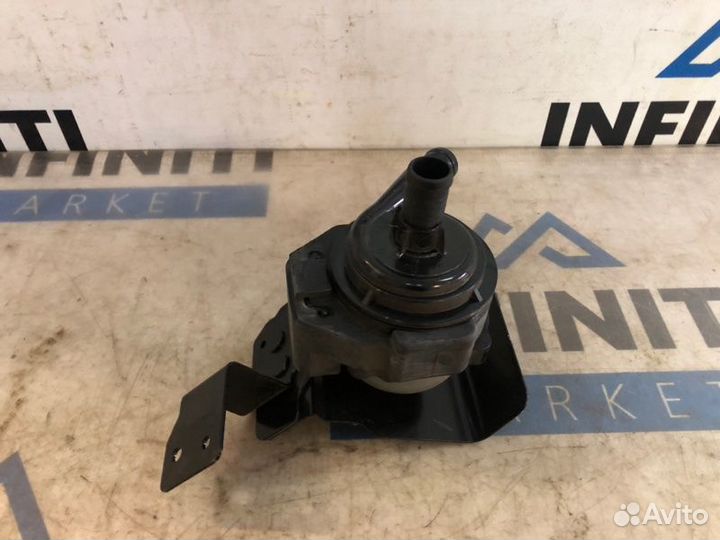 Помпа Infiniti Q50 V37