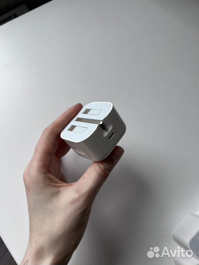 Адаптер питания Apple Power Adapter 20W Type-C US