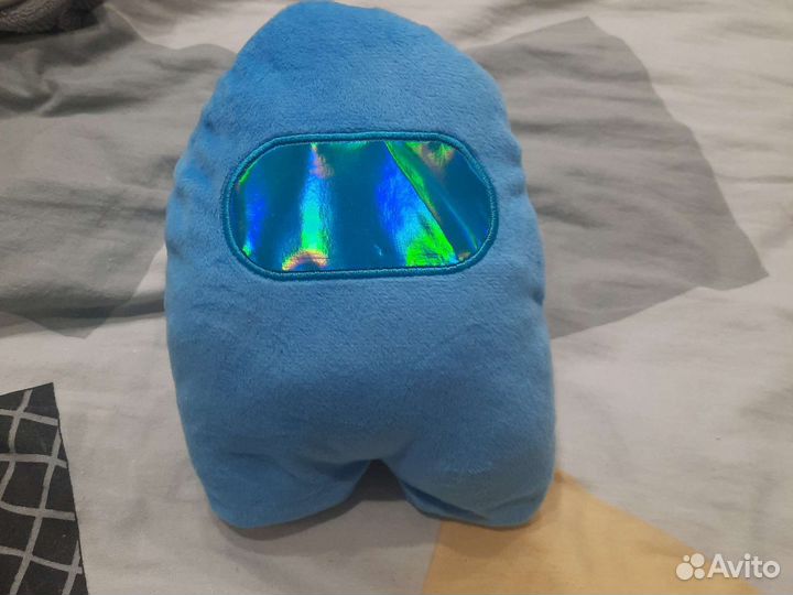 Плюшевый космонавт из Among Us