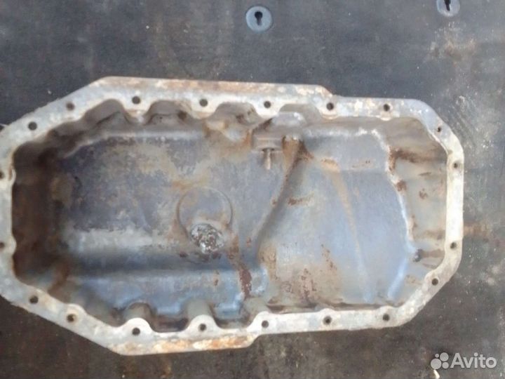 Поддон Volkswagen 032103603H