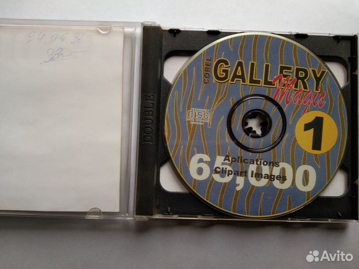 Ретро компакт-диски с клипартами corel Gallery 2CD