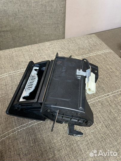 Пепельница карбон toyota chaser, cresta, mark