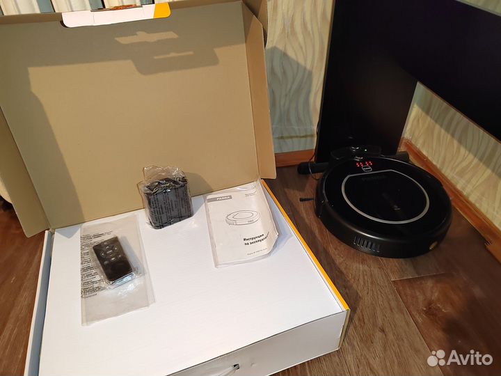 Робот пылесос Panda