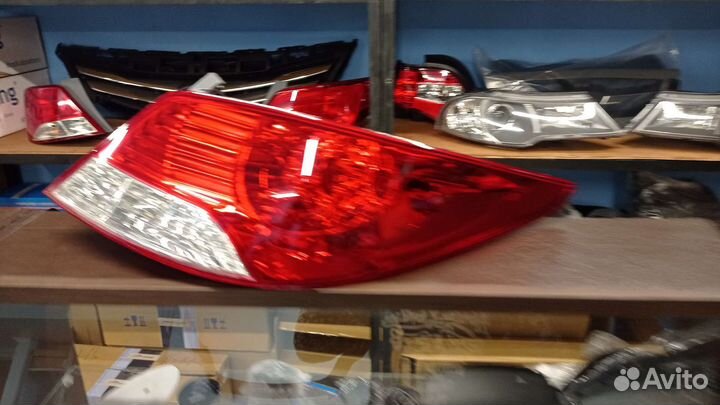 Hyundai Solaris 1 задний правый левый фонарь