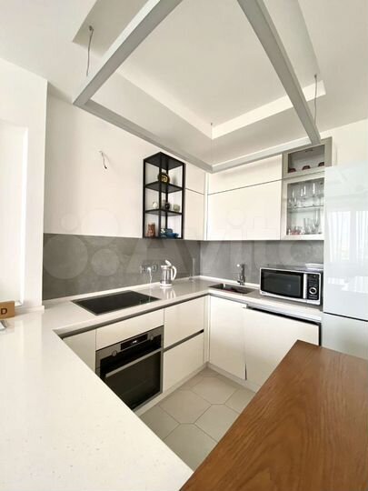 2-к. квартира, 75 м², 13/15 эт.