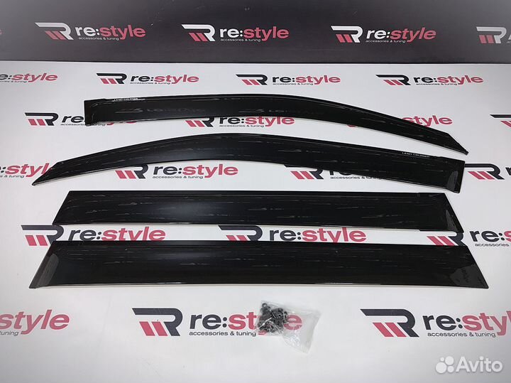 Ветровики Toyota Land Cruiser 200