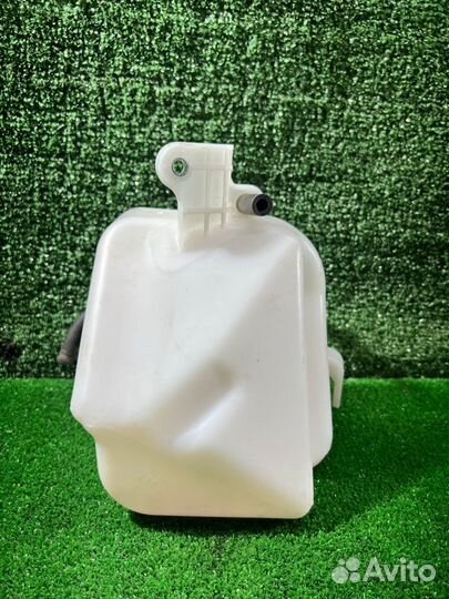 Бачок расширительный Toyota Corolla Fielder NZE144