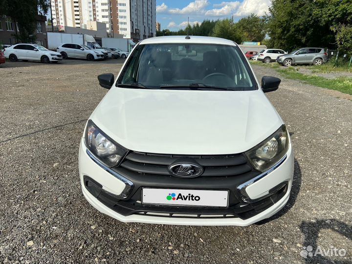 LADA Granta 1.6 МТ, 2021, 39 295 км