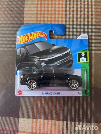 Hot wheels chevrolet silverado ev rst