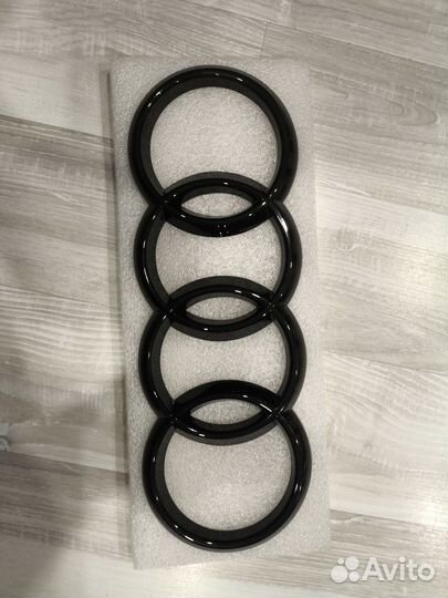 Эмблема Audi / Шильдик Ауди 282 мм