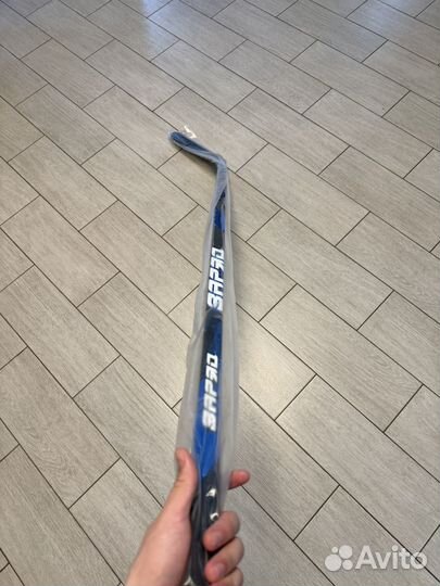 Клюшка хоккейная