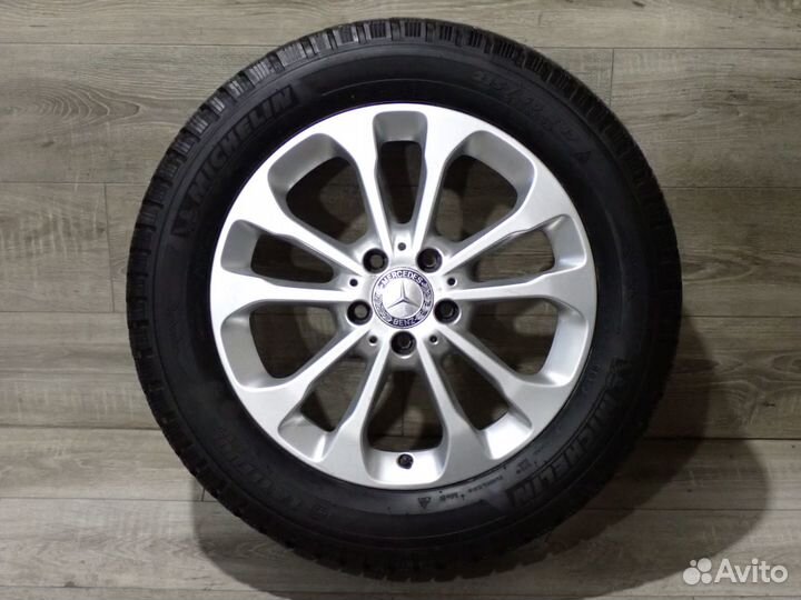Комплект колес R17 Mercedes GLA оригинал зима